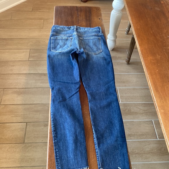 MOTHER The Looker high waisted ankle fray jeans. Size 26. - Picture 7 of 9